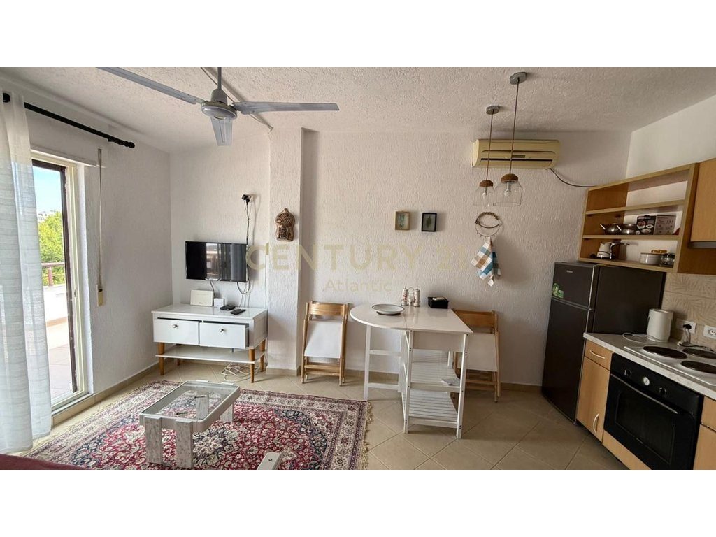 Apartament 1+1 Pamje Deti Për Shitje + 49m2 Verande Iliria Durres
