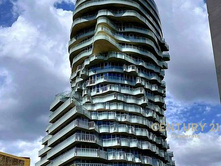 SHESIM APARTAMENT 2+1 TEK TIRANA ROCK