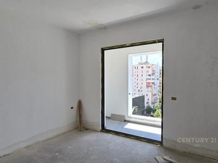Apartament 1+1 ne shitje tek Square 21!