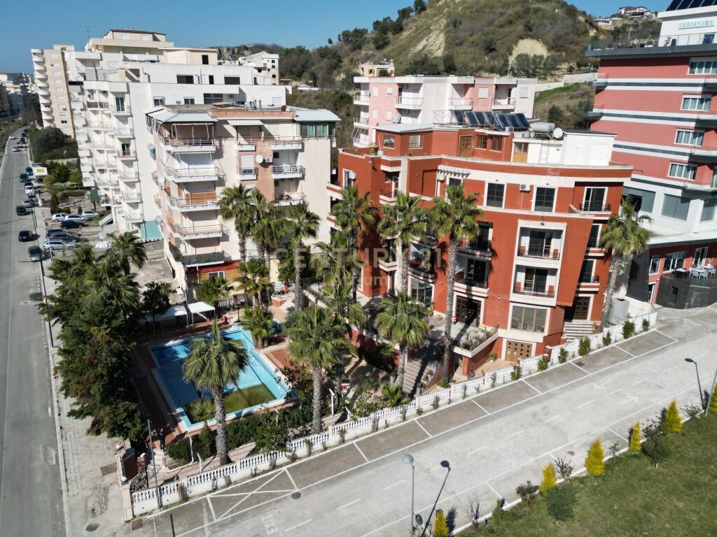 SHESIM HOTEL TEK SHKEMBI I KAVAJES !