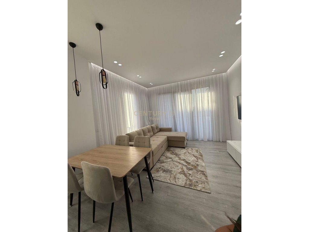 JEPET ME QIRA APARTAMENT 1+1+POST NE RRUGEN SIRI KODRA, SELVIA