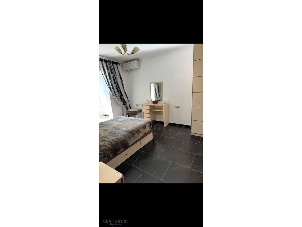 Japim me qira apartament 2+1 te Brryli, prane Bar Oslo!