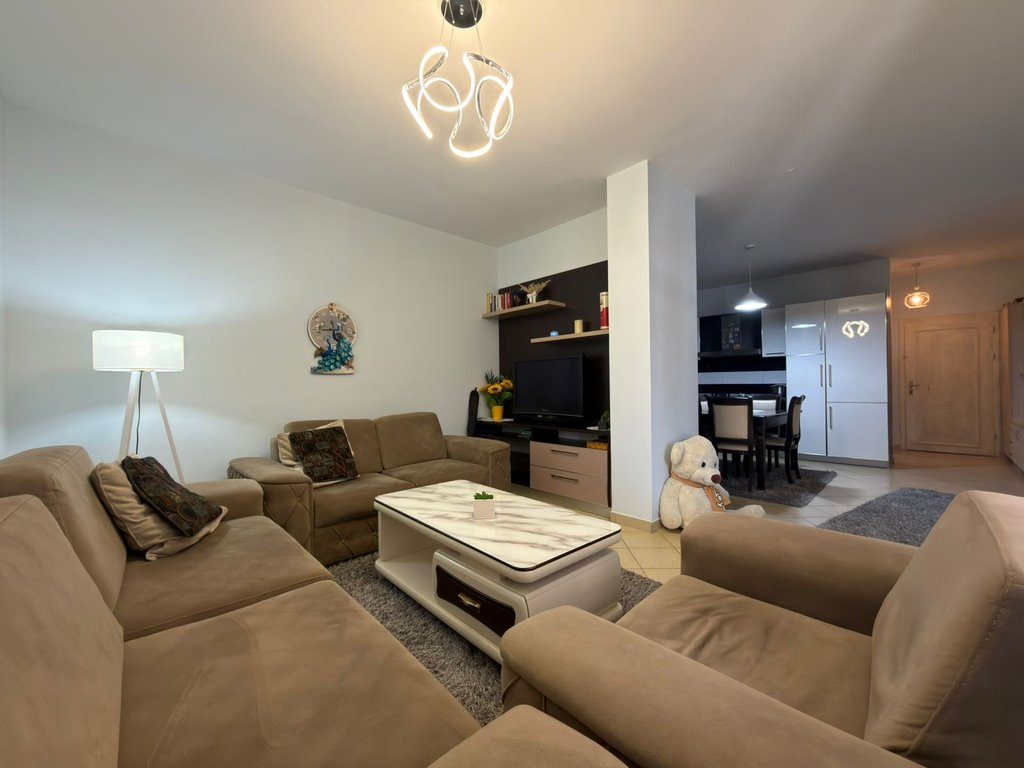 Astir, shesim apartament 2+1 !