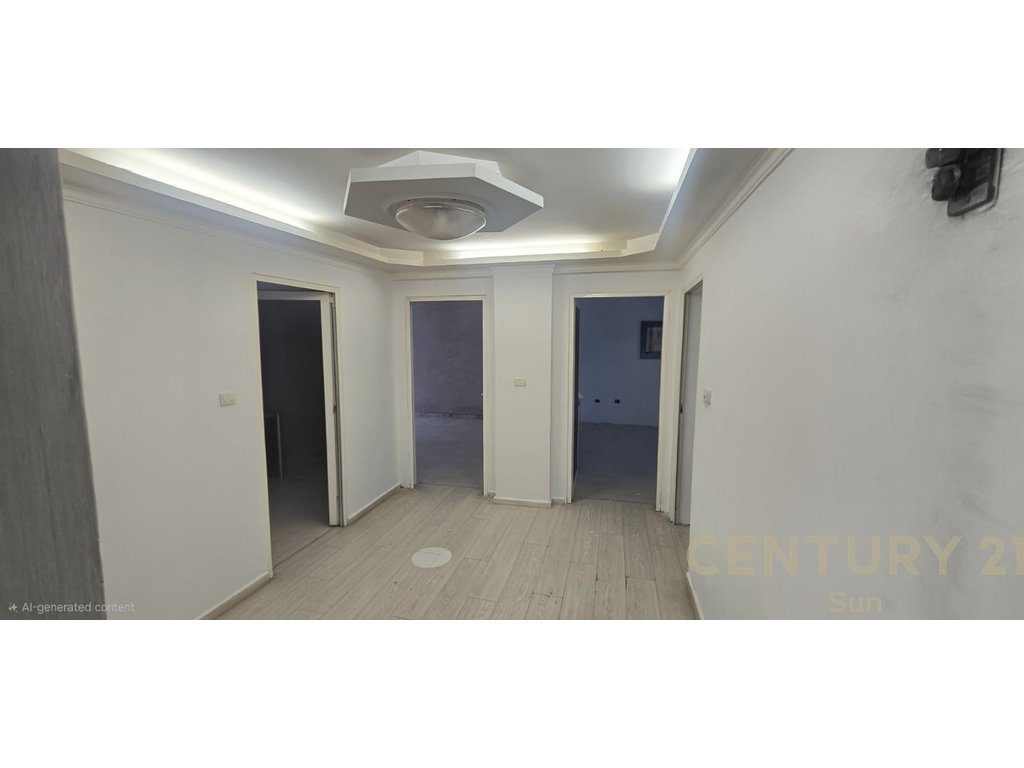 Jepet me qera zyre 120 m² te sheshi Wilson 850 € !!!