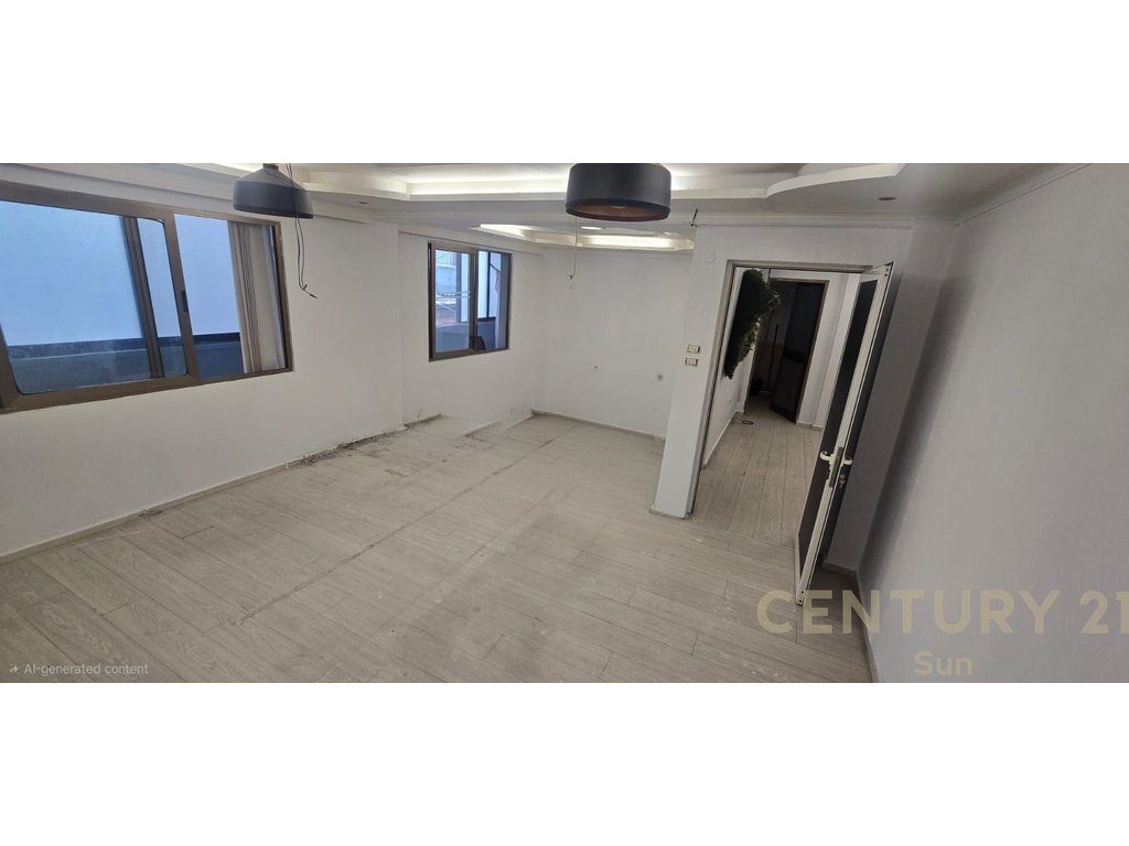 Jepet me qera zyre 120 m² te sheshi Wilson 850 € !!!