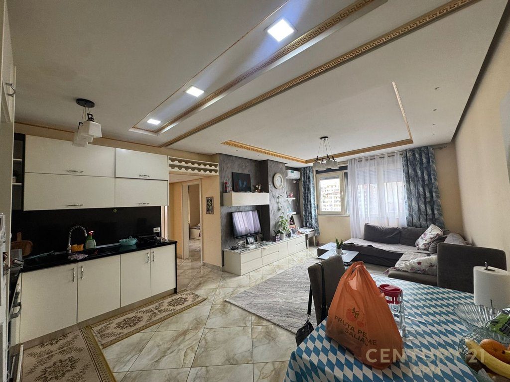 SHITET APARTAMENT 2+1+2 NE ASTIR!