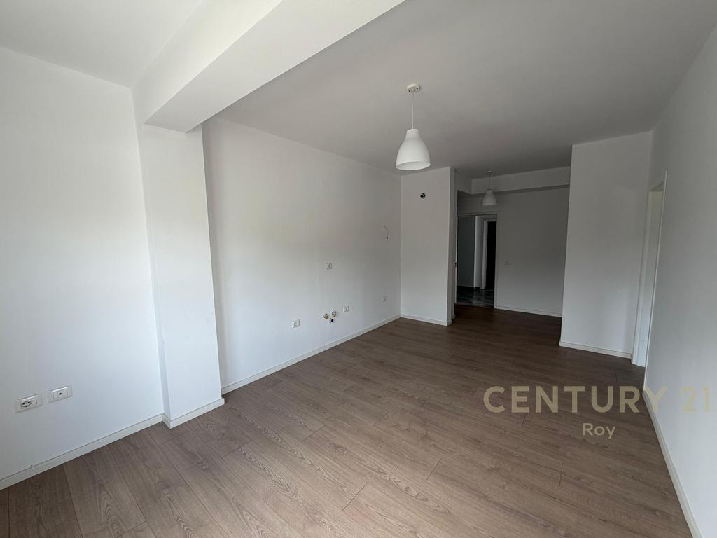 EXCLUSIVE ! SHITET APARTAMENT 1+1 TEK SHKEMBI I KAVAJES !