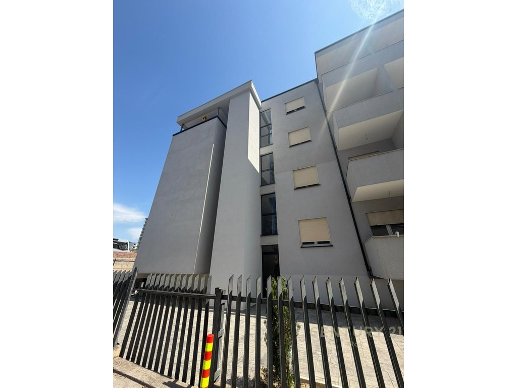 EXCLUSIVE ! SHITET APARTAMENT 1+1 TEK SHKEMBI I KAVAJES !
