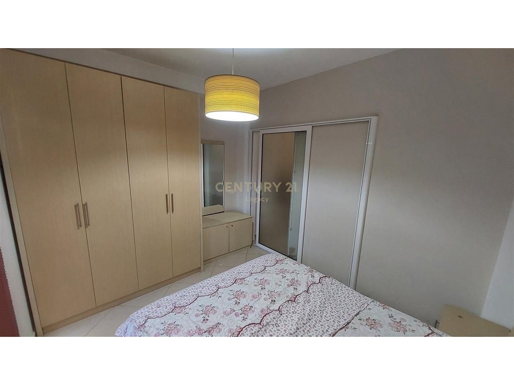 Apartament 1+1 me Qira në Astir. 400 € /Muaj