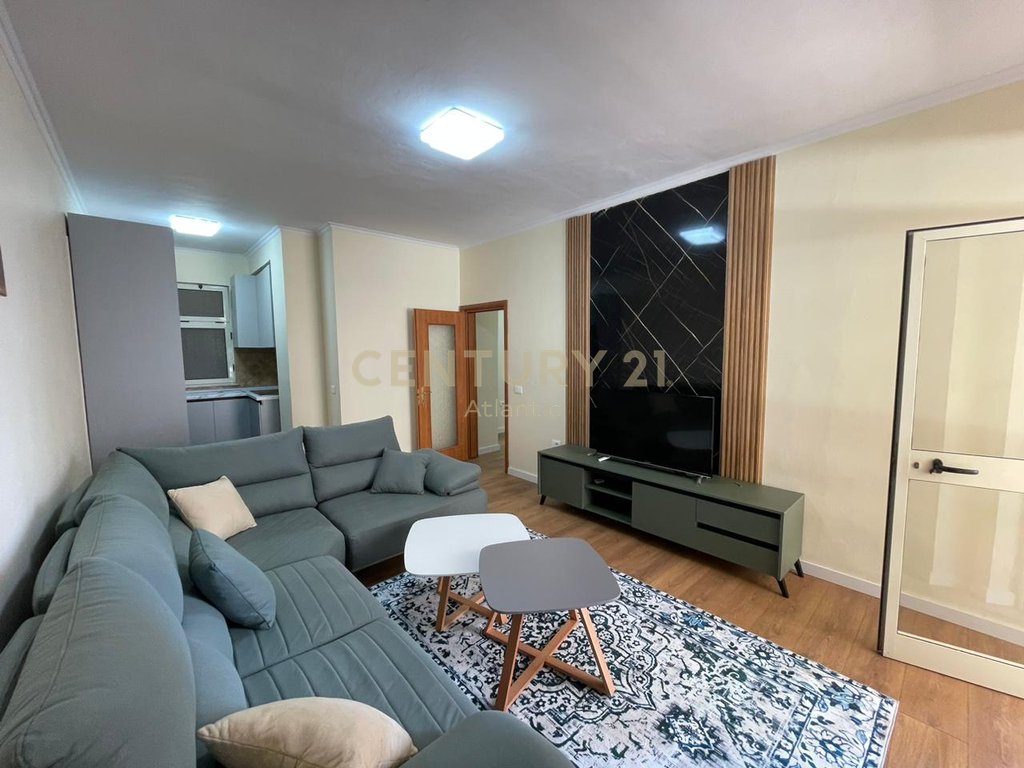 APARTAMENT 1+1 PËR SHITJE – PLAZH, STACIONI I PARË