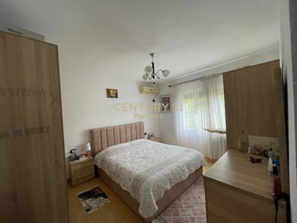 JAPIM ME QIRA APARTAMENT 1+1 PRANE FUSHES SE ALI DEMIT