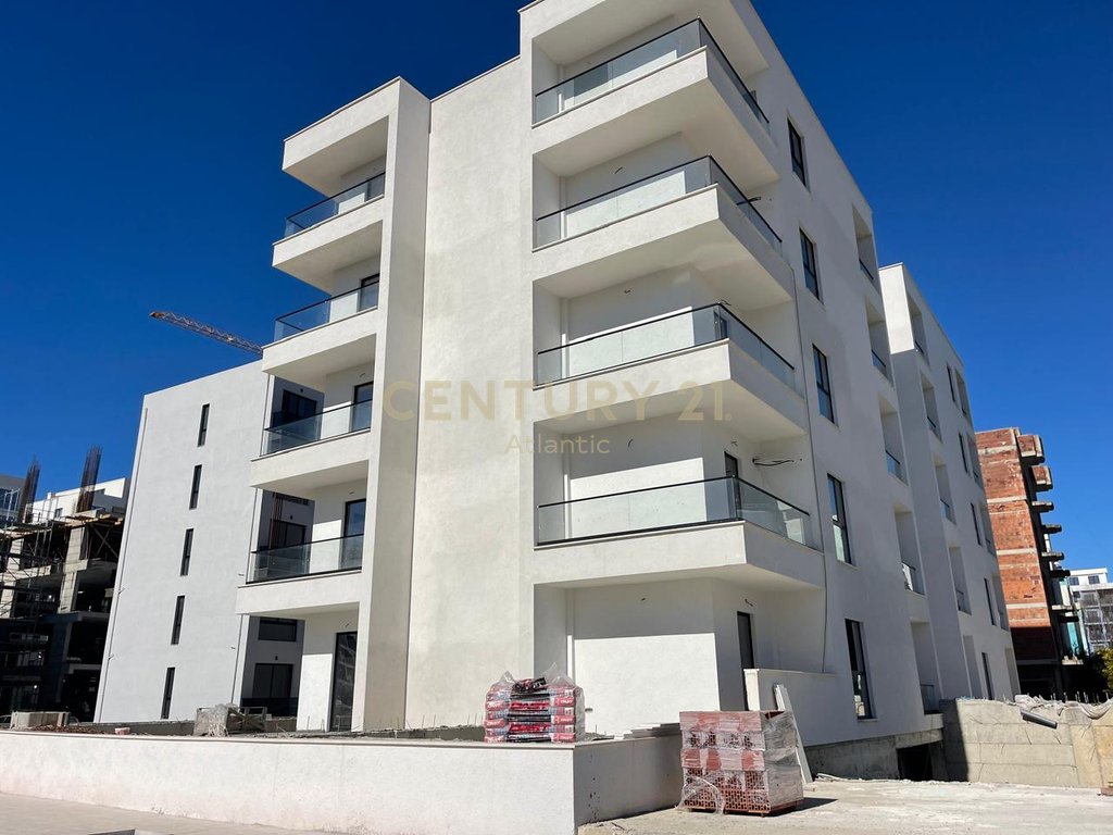 NDERTIM I RI! SHITET APARTAMENT 1+1 NE MALIN E ROBIT!