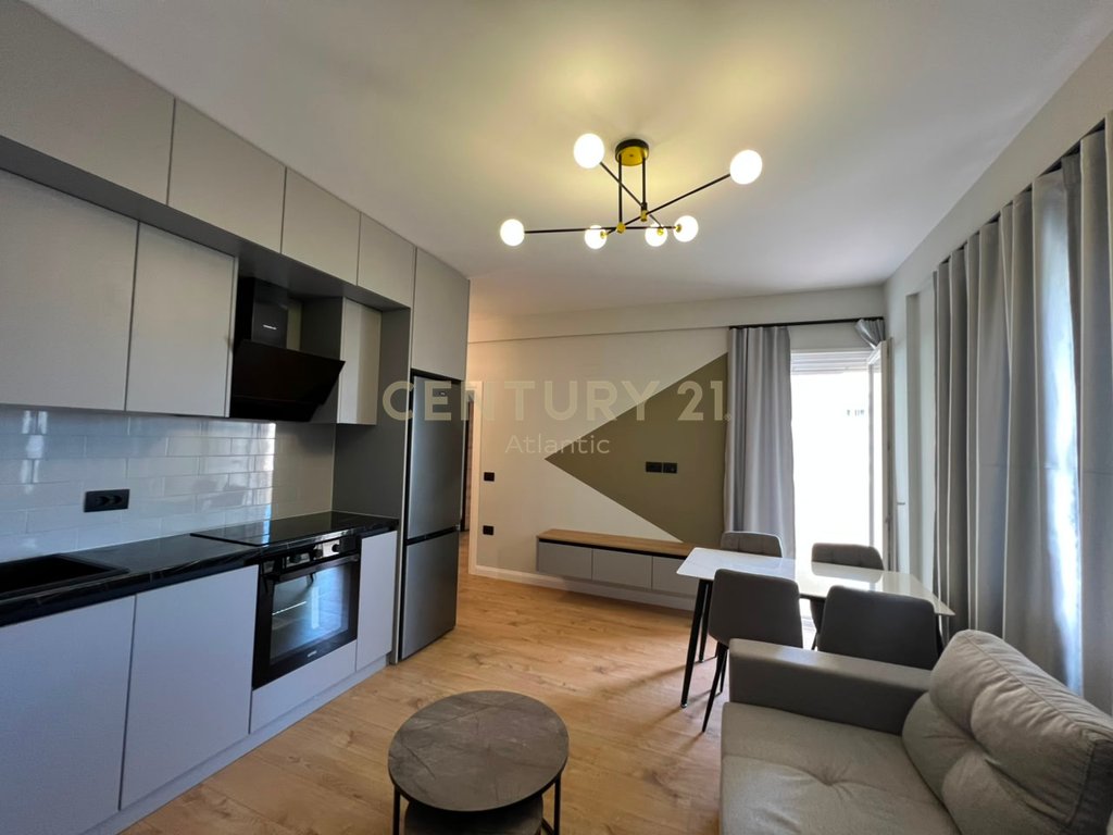 SHITET APARTAMENT 1+1 I MOBILUAR NE SHKEMBIN E KAVAJE DURRES !