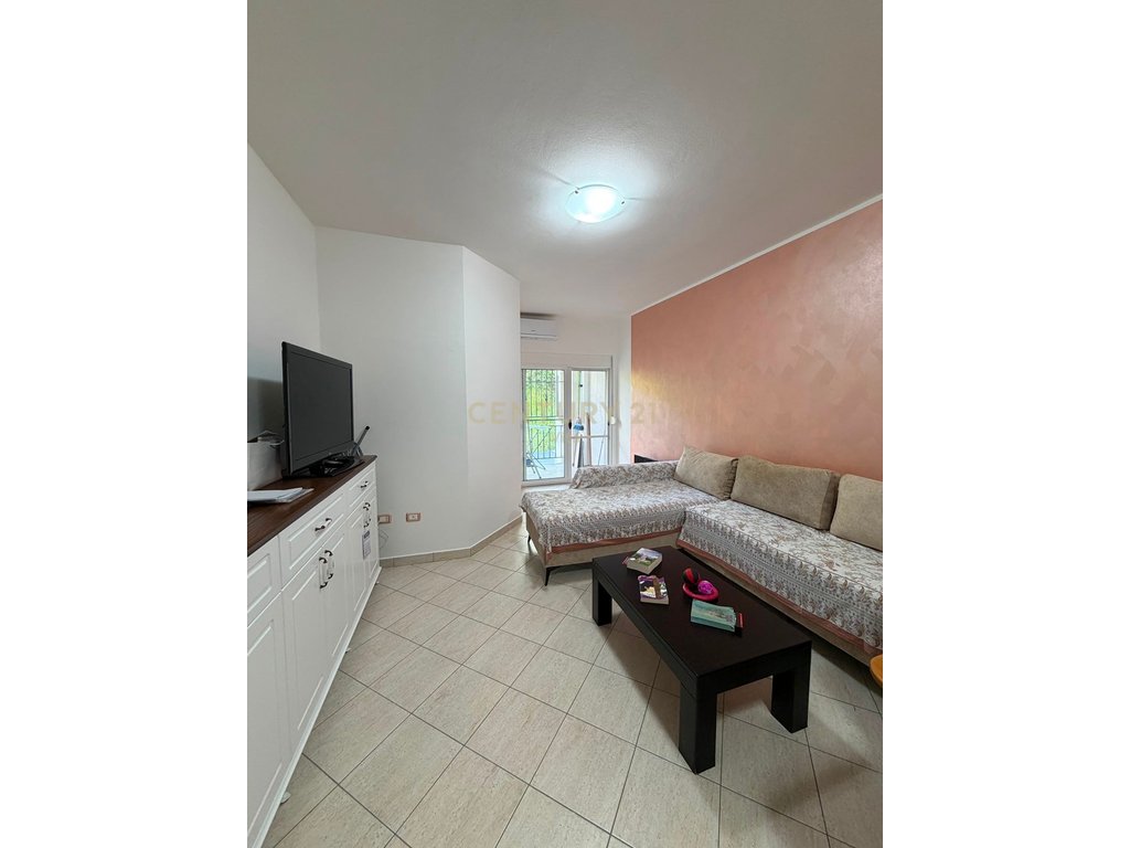 SHITET APARTAMENT 1+1 TEK SHKEMBI KAVAJES , DURRES !!