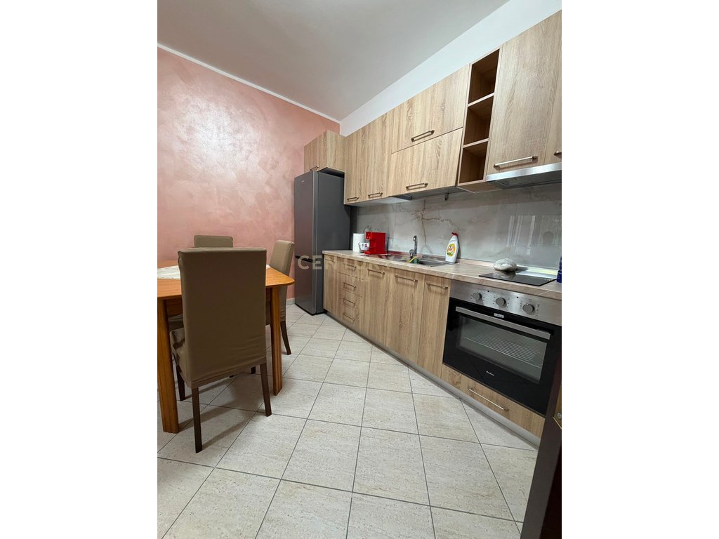 SHITET APARTAMENT 1+1 TEK SHKEMBI KAVAJES , DURRES !!