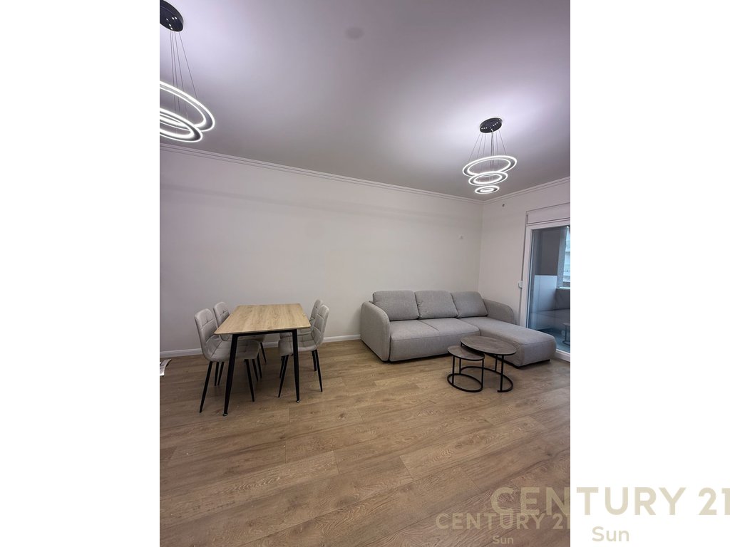 Apartament Per Qera NE KOMUNEN E PARISIT!