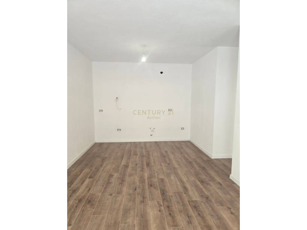 🏡 Jepet me Qira Apartament 2+1 Bosh – Kati i 2