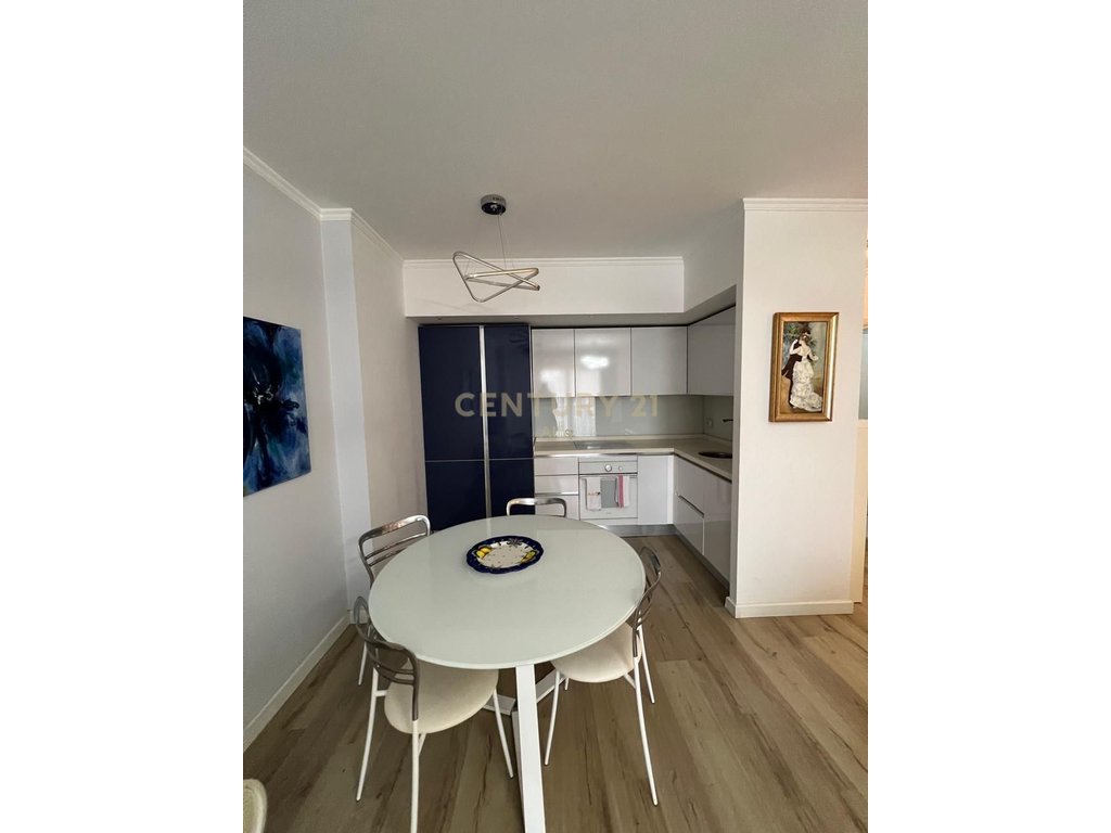 Apartament 2+1+2 për Qira në Brryl , Totalisht i Mobiluar