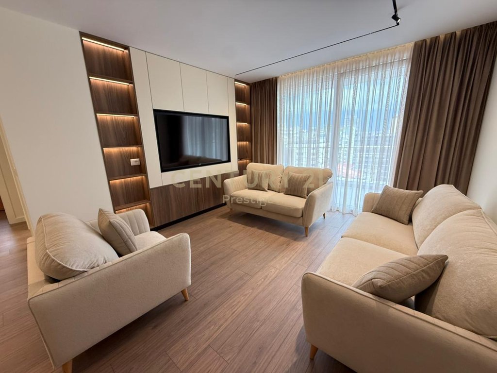 Apartament Luksoz 2+1+2 ne zonen e Ish Bllokut, Tirane!
