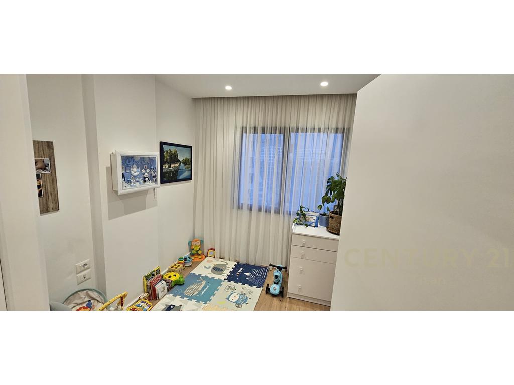 Jepet me qira apartamente 2+1 tek 21 Dhjetori, prane rezidences Alba