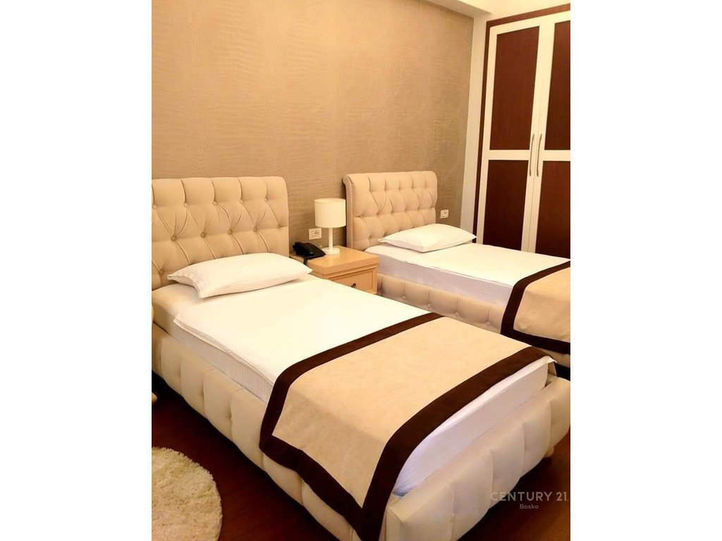 Në shitje, hotel-restorant në Korçë: Bulevardi Shën Gjergji