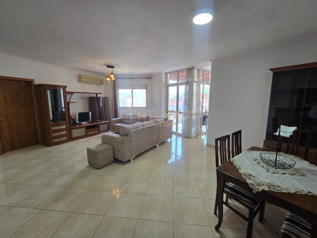 JEPET ME QIRA APARTAMENT 2+1  PRANE GJIMANZIT SAMI FRASHERI!