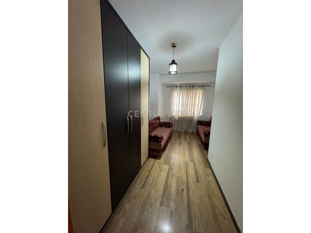 YZBERISHT, APARTAMENT 2+1 PER QIRA