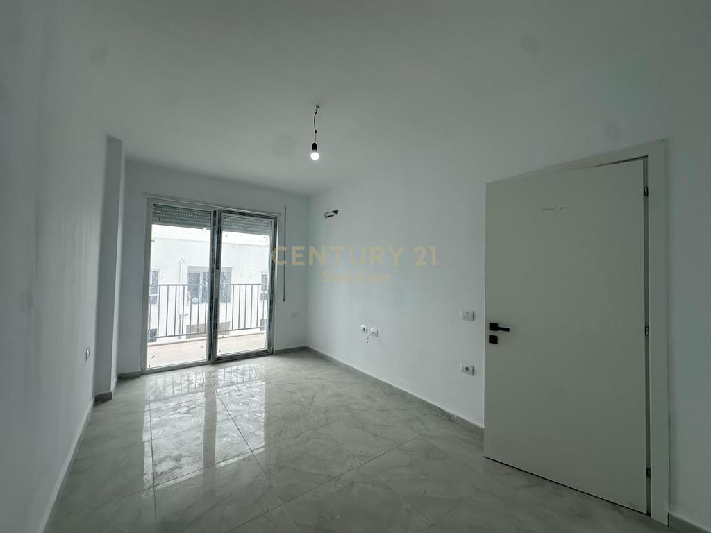 APARTAMENT 1+1 PER SHITJE NE GOLEM !