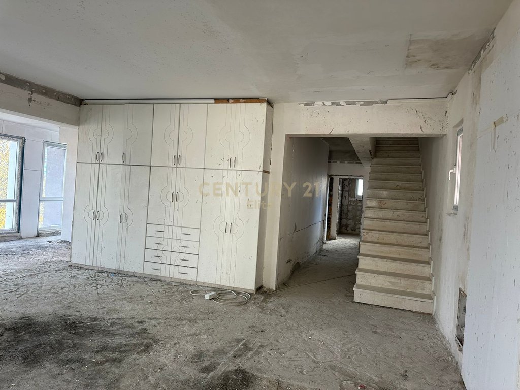 Godinë multifunksionale për qira – Kodra e Diellit, Tiranë
