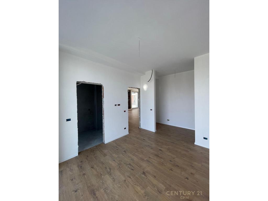 Apartament Modern 2+1+2 Poste Parkimi në Rezidencën Tulipan, Mjull - Bathore