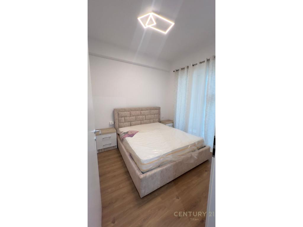 Jepet me qira apartament 1+1  te Kompleksi Mangalem ne Ali Demi