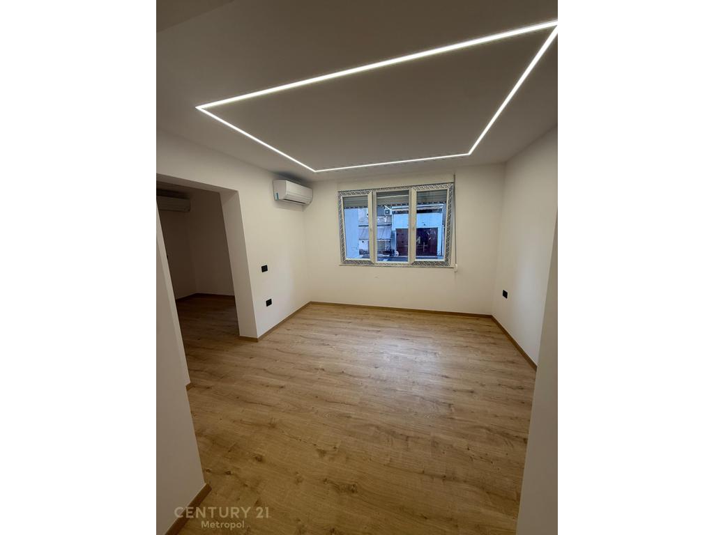 JEPET ME QIRA AMBIENT KOMERCIAL, BLLOK!