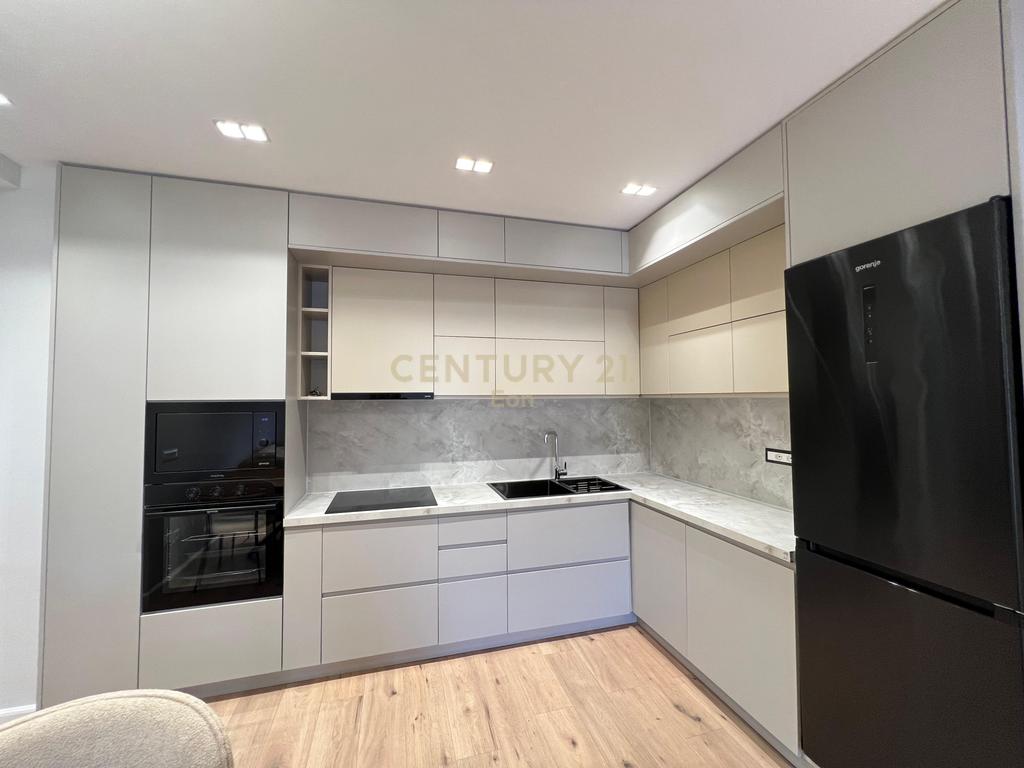 Qera, Apartament Luxury, 2+1+2, Spitalle, Durres !