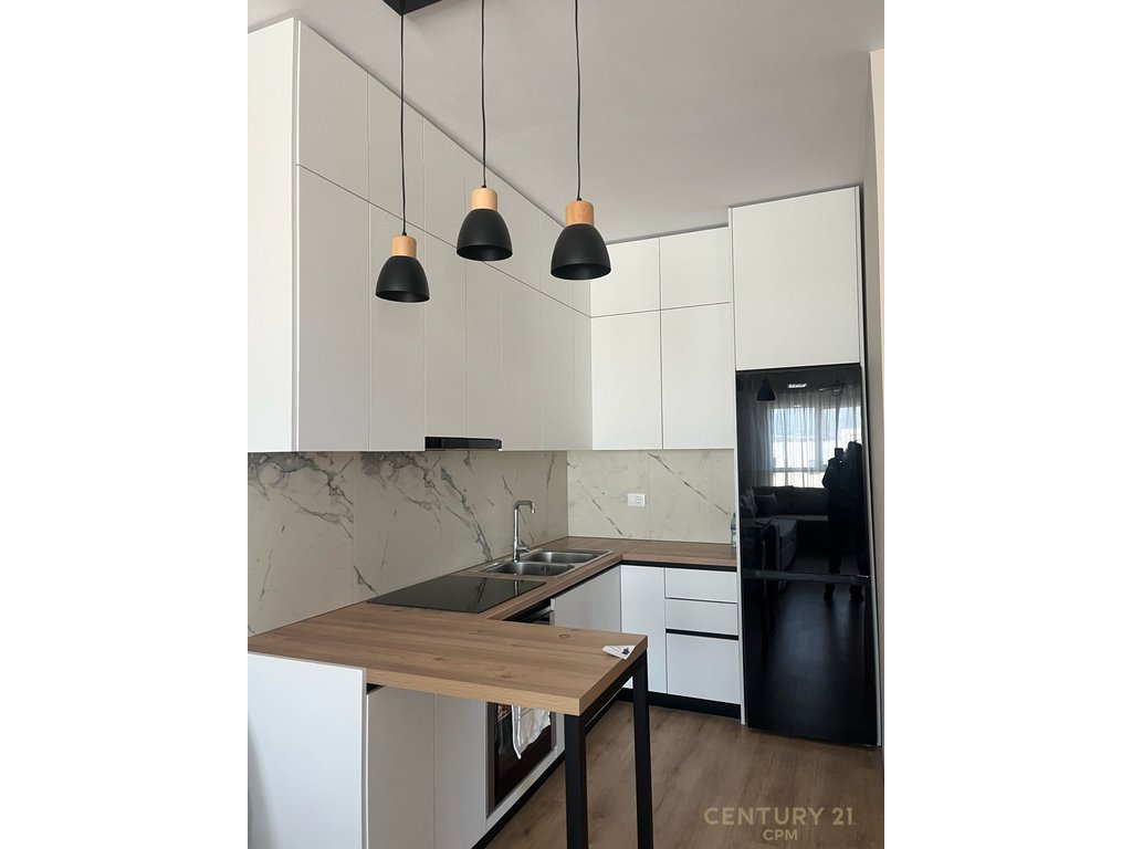 Apartament 1+1  per qira te Kompleksi Aura