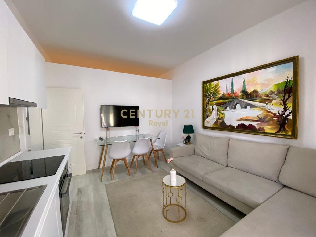 SHITET APARTAMENT 1+1 NE BLLOK PRANE LIBRIT UNIVERSITAR