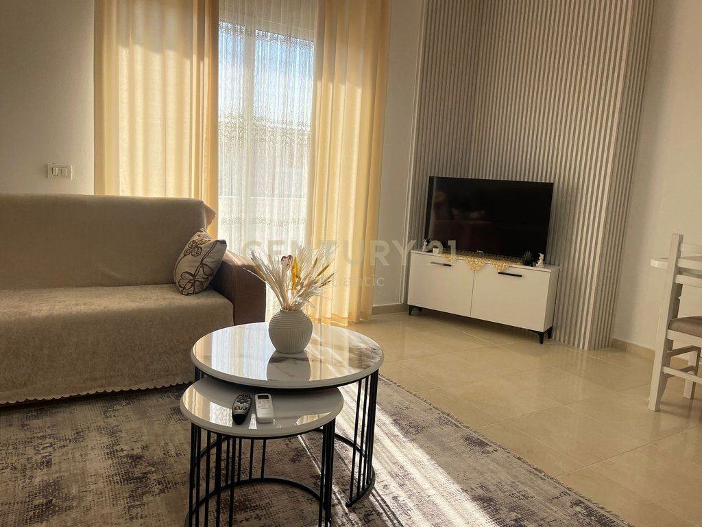 Shitet Apartament 1+1+2ballkone ne Plazh Iliria, Durres!