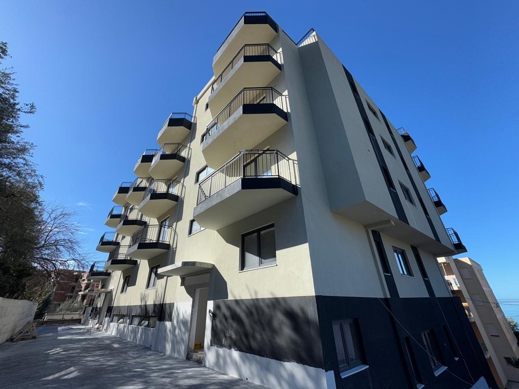 SHITET APARTAMENT 1+1 NE UJIN E FTOHTE!