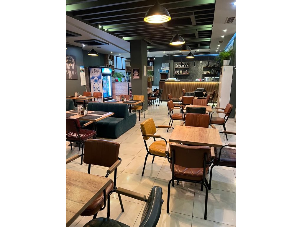 Fresku = Shitet Bar/Restaurant 155m2