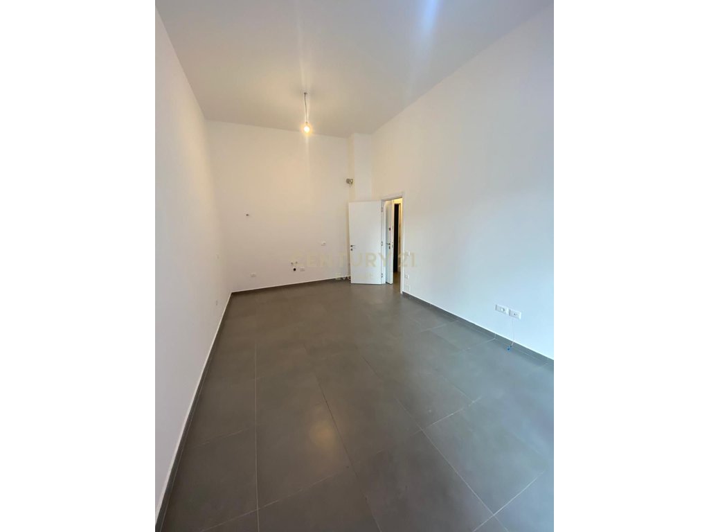 KOMPLEKSI ARLIS, APARTAMENT 1+1 PER QIRA