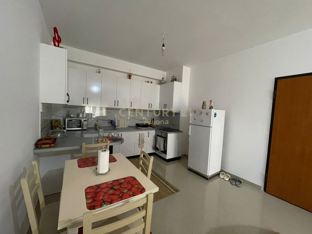 Apartament 2+1 Me Qira  PRANE PORTIT