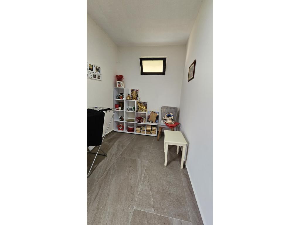 Shtëpi 2-Katëshe me Qira në Rrugën Njazi Meka, pranë Bar Palma!