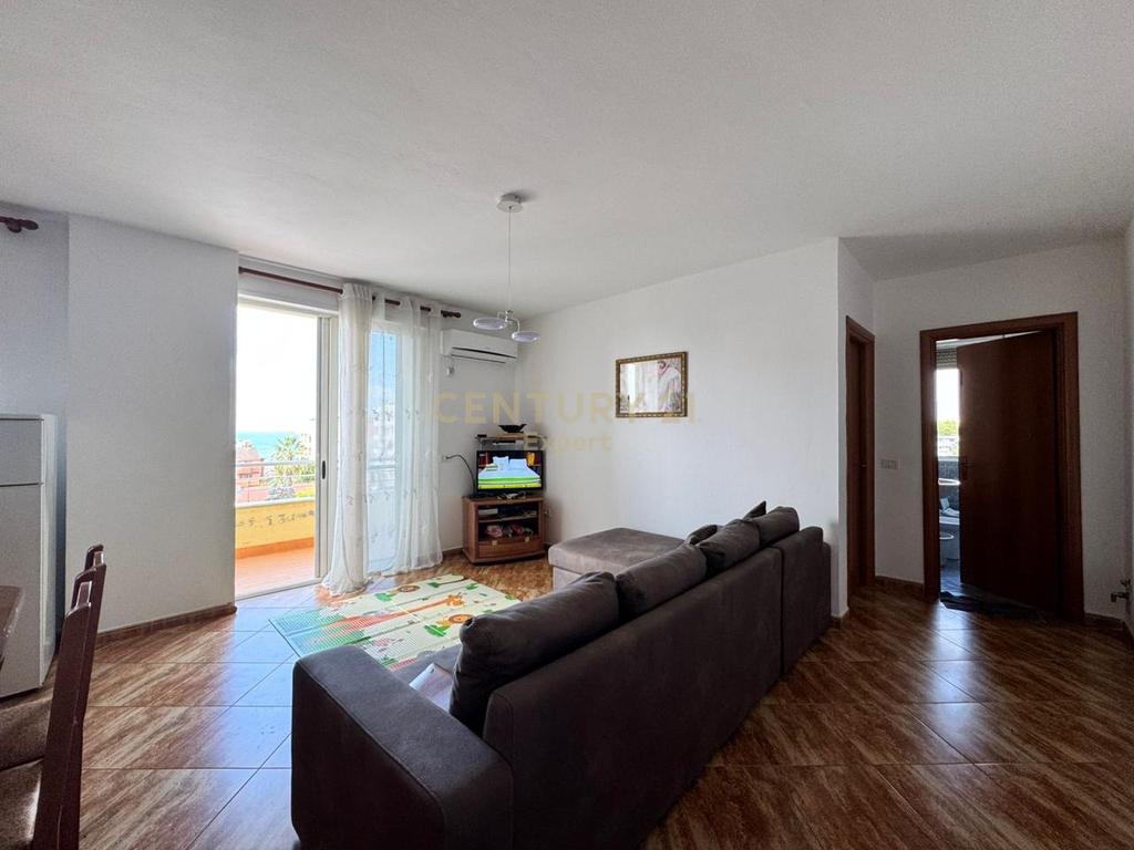2 Apartamente 1+1 per shitje Durres