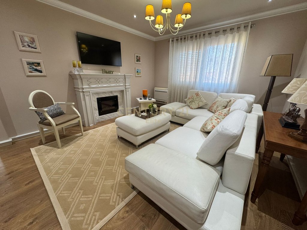 APARTAMENT 2+1+2 ME QIRA NE BLLOK!