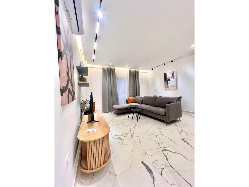 Zogu i Zi, apartament 1+1 per qira
