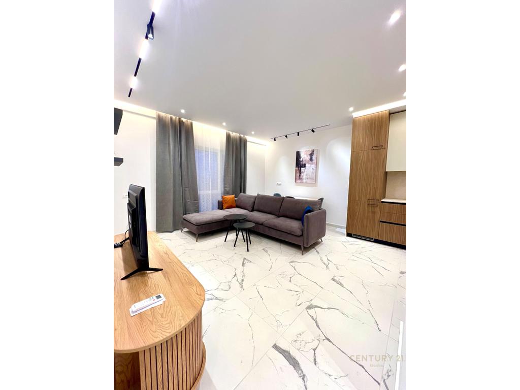 Zogu i Zi, apartament 1+1 per qira