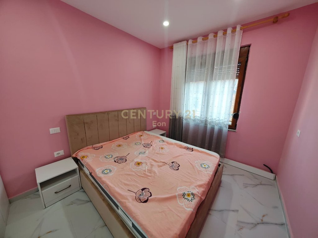 SHITET APARTAMENT 1+1, NE QENDER DURRES !!!!!