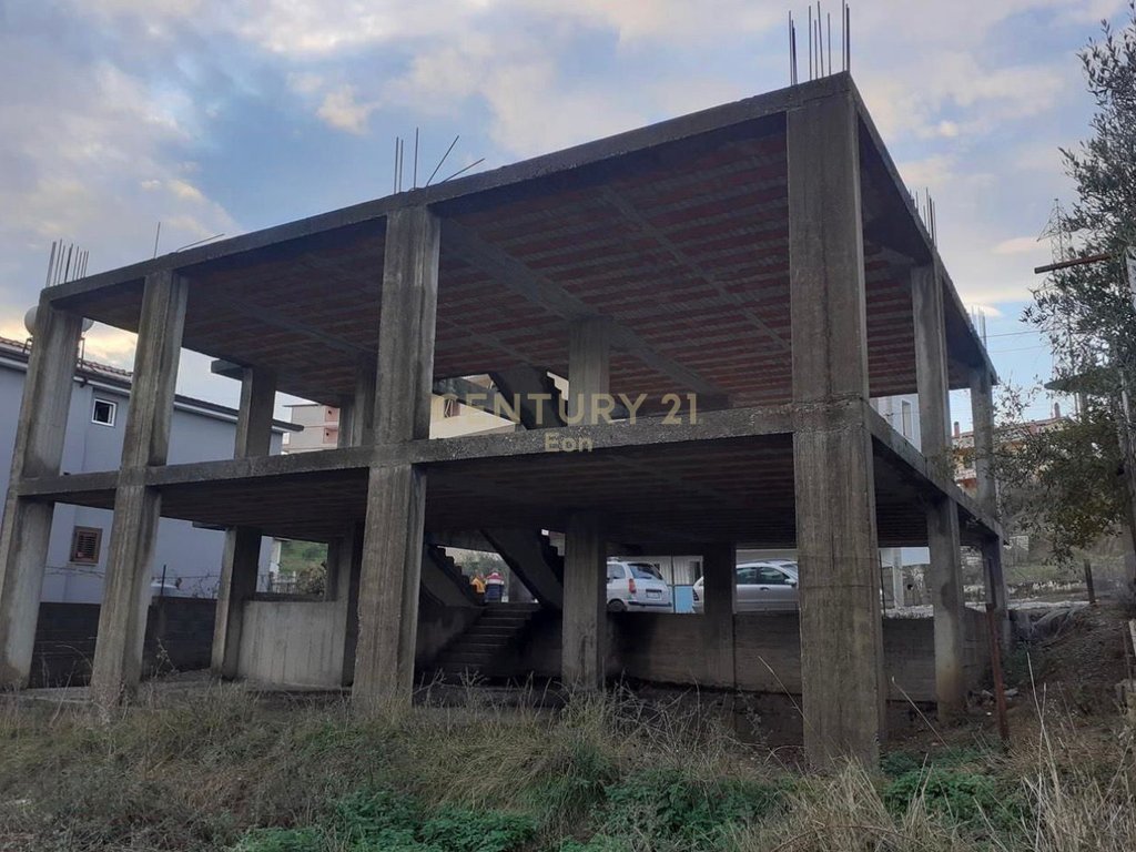 SHITET SHTEPI PRIVATE NE ARAPAJ , DURRES !!