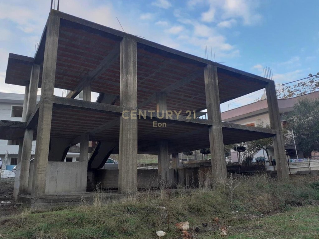 SHITET SHTEPI PRIVATE NE ARAPAJ , DURRES !!