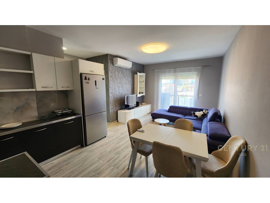 SHITET APARTAMENT 2+1 TEK 21 DHJETORI !