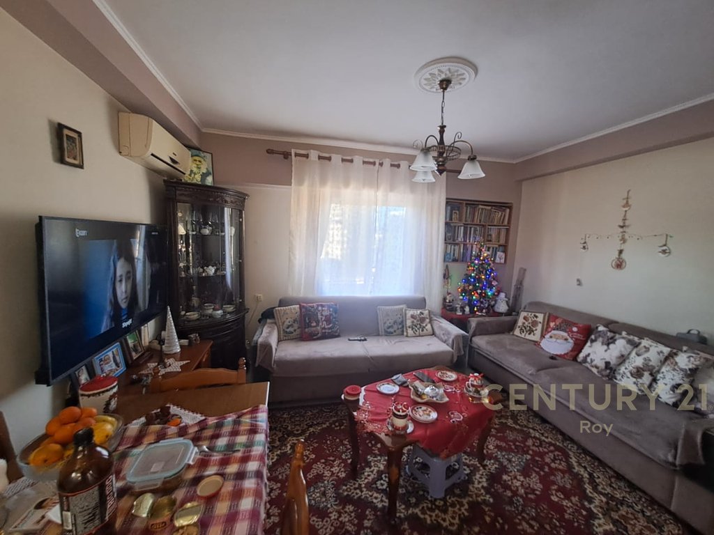 Shitet Apartament 1+1 ne Bulevardin Kryesor në Durrës !!
